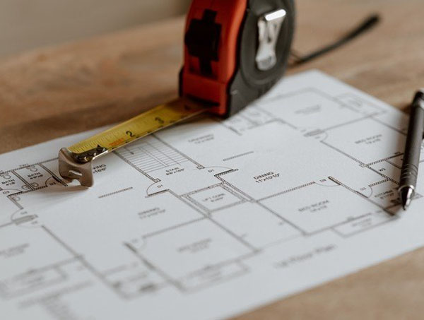 Architektenplan für eine neue Kircheneinrichtung.